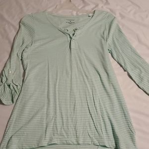 3/4 length sleeve shirt